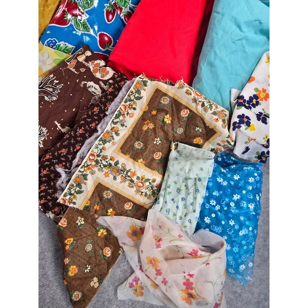 Vintage Fabric Scrap Lot 13lb Floral Lace Mod Retro Cotton Mixed Prints & Sizes